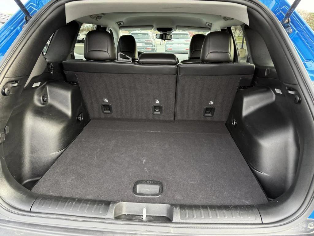 used 2022 Jeep Cherokee car, priced at $26,990