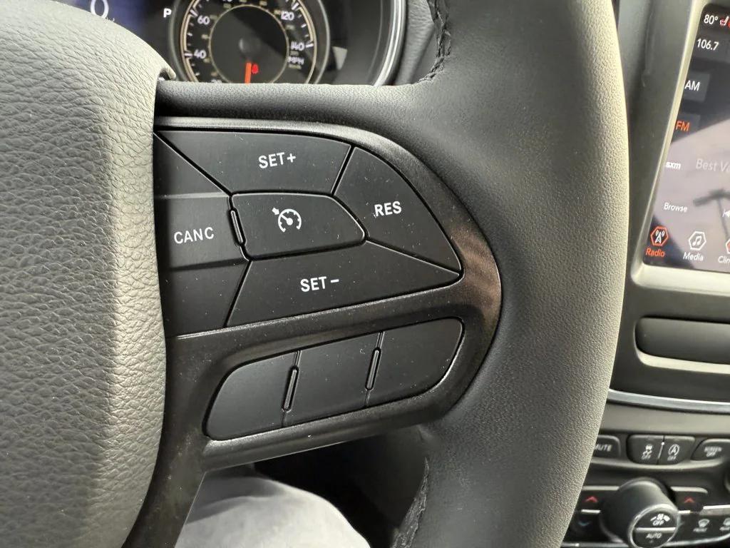 used 2022 Jeep Cherokee car, priced at $26,990