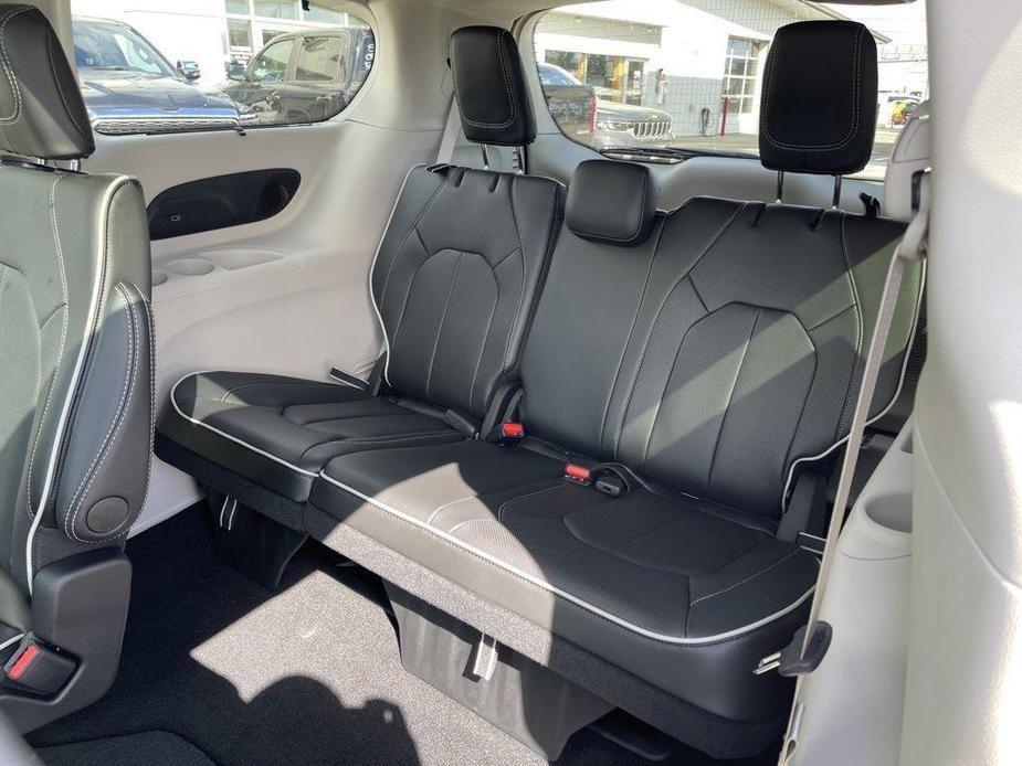 new 2024 Chrysler Pacifica car, priced at $53,127