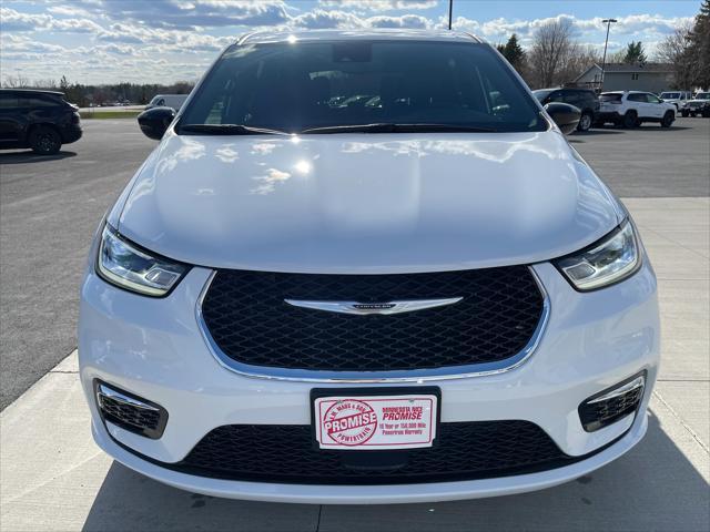 new 2025 Chrysler Pacifica car, priced at $44,140