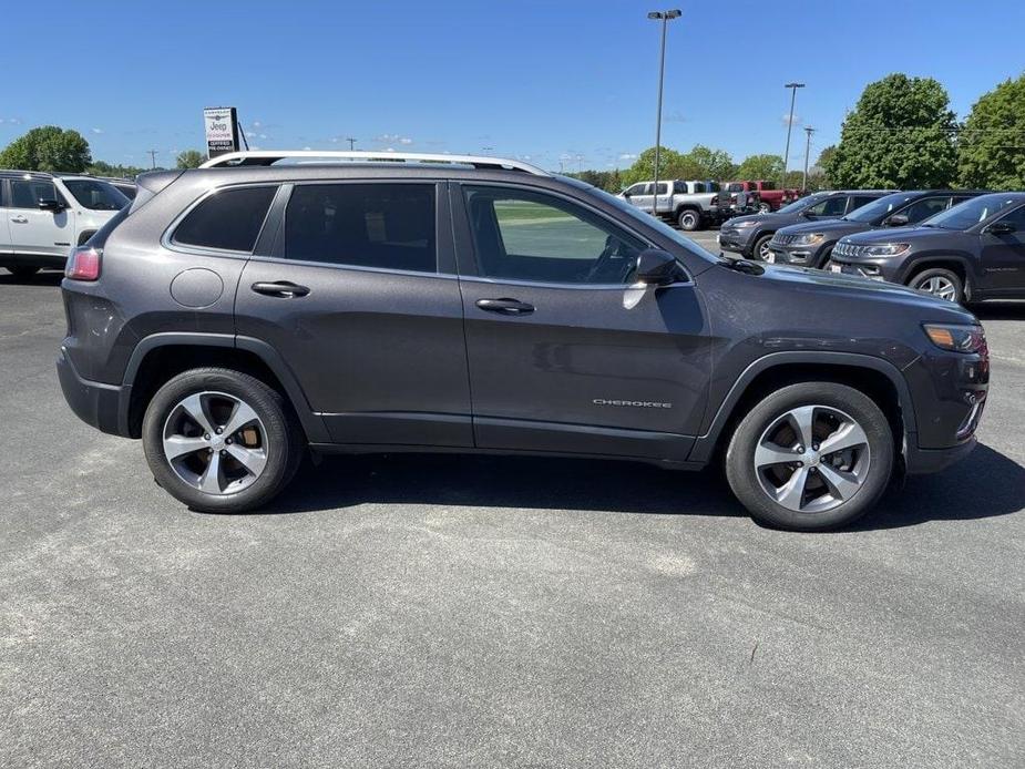 used 2019 Jeep Cherokee car, priced at $17,990