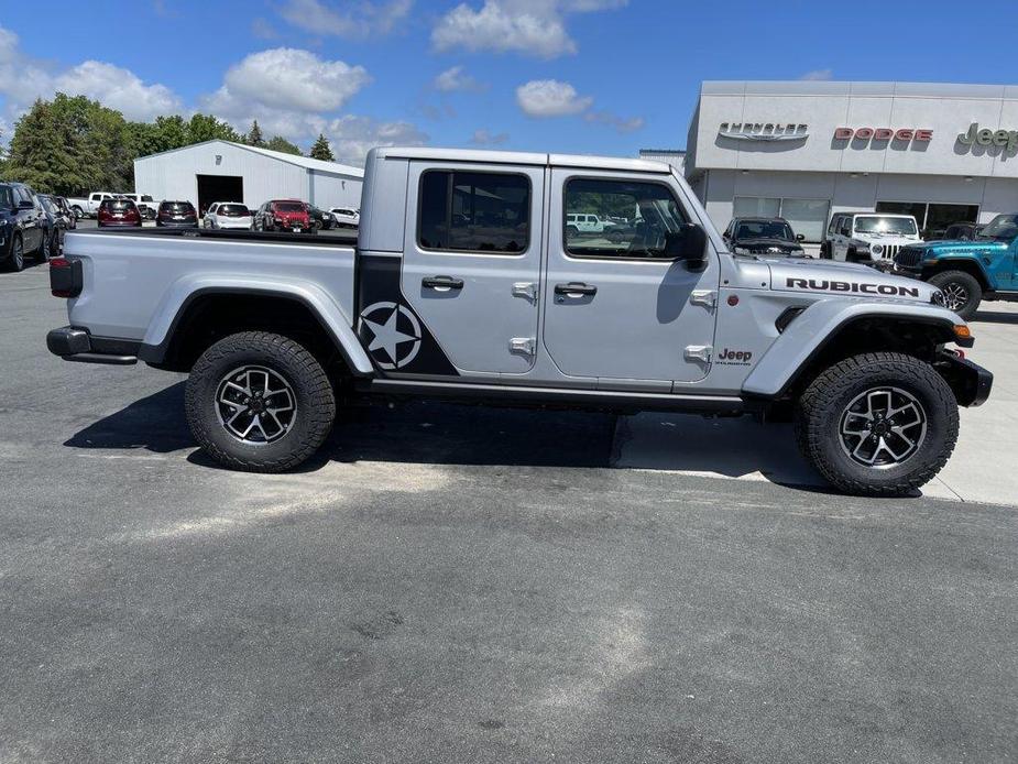 new 2024 Jeep Gladiator car, priced at $58,033