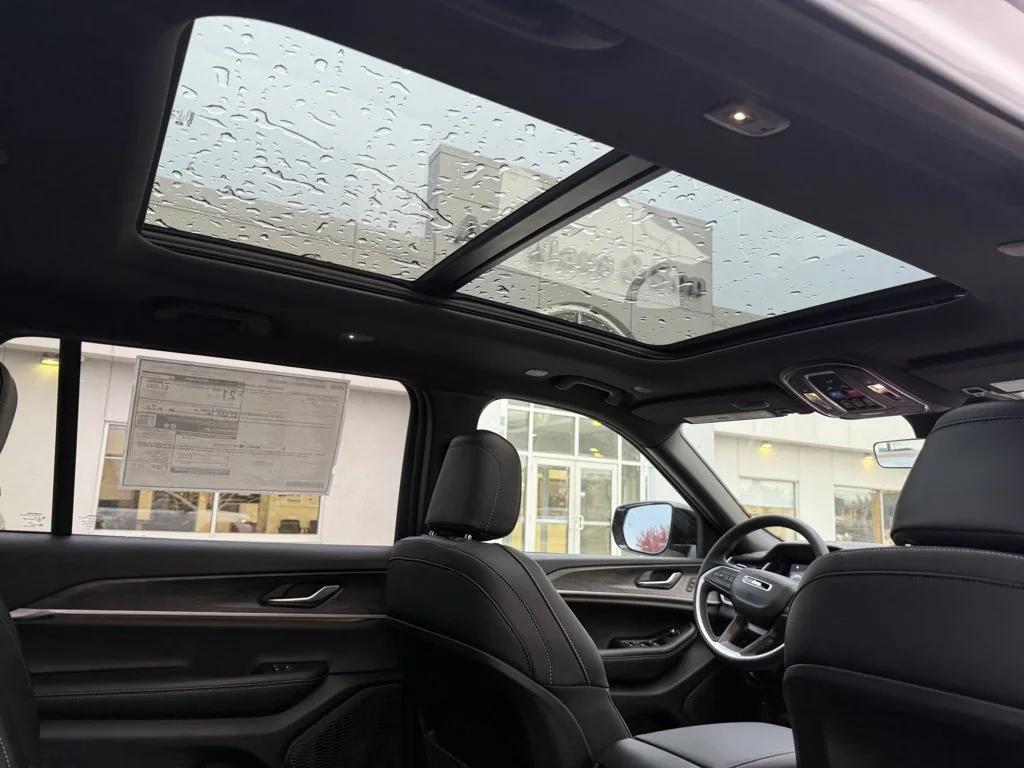 new 2025 Jeep Grand Cherokee L car, priced at $53,392