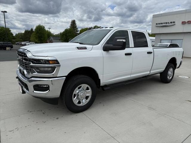 new 2025 Ram 3500 car, priced at $54,451