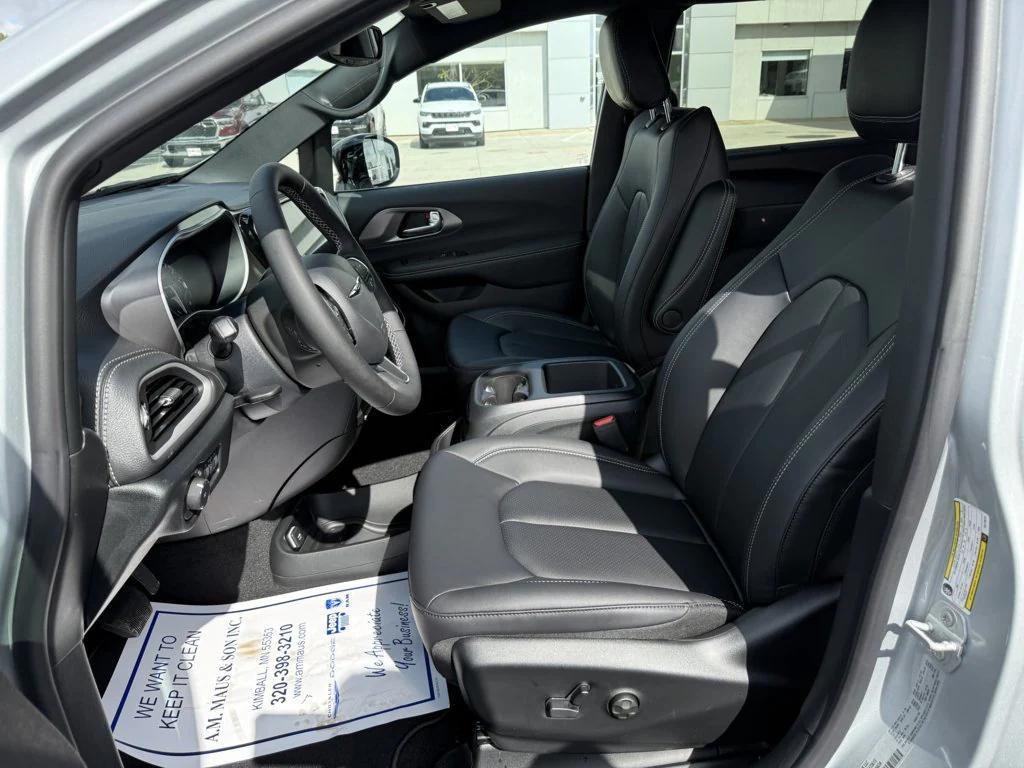 new 2026 Chrysler Pacifica car, priced at $41,255