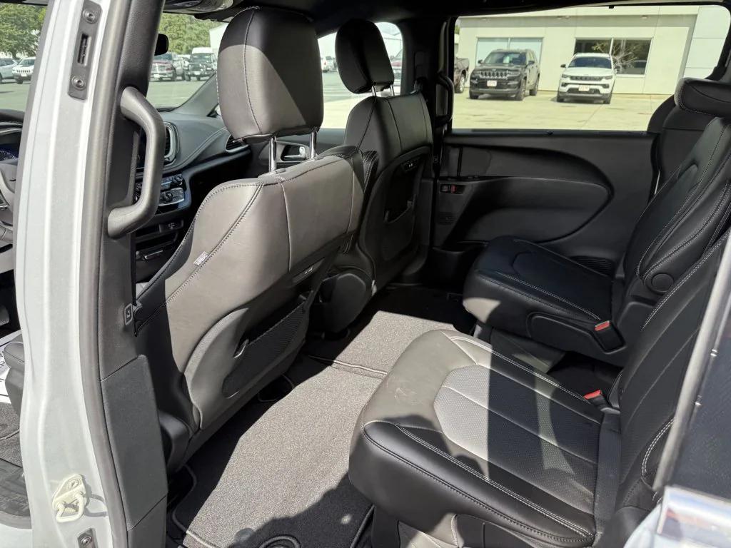 new 2026 Chrysler Pacifica car, priced at $41,255