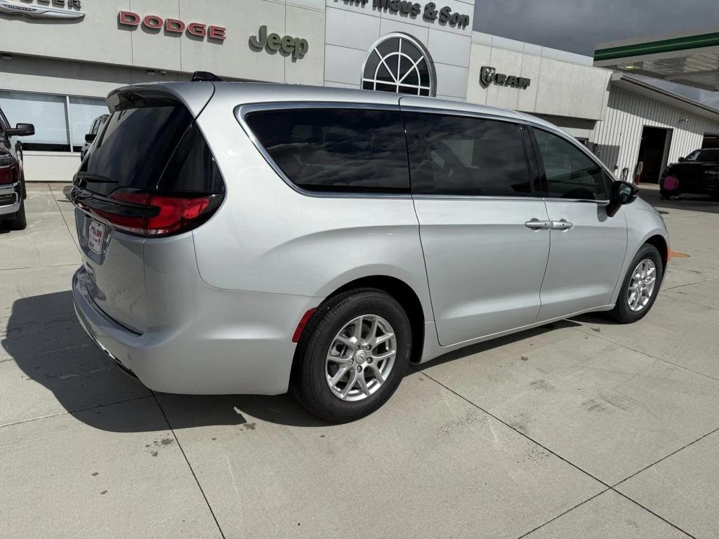 new 2026 Chrysler Pacifica car, priced at $41,255