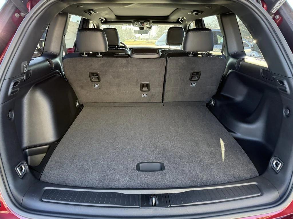 new 2025 Jeep Grand Cherokee car, priced at $49,628