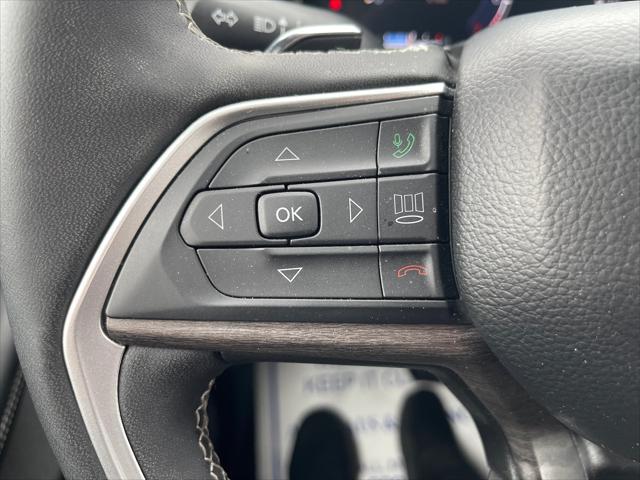 used 2024 Jeep Grand Cherokee car, priced at $40,990