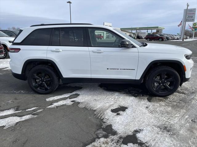 used 2024 Jeep Grand Cherokee car, priced at $40,990