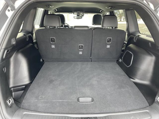 used 2024 Jeep Grand Cherokee car, priced at $40,990