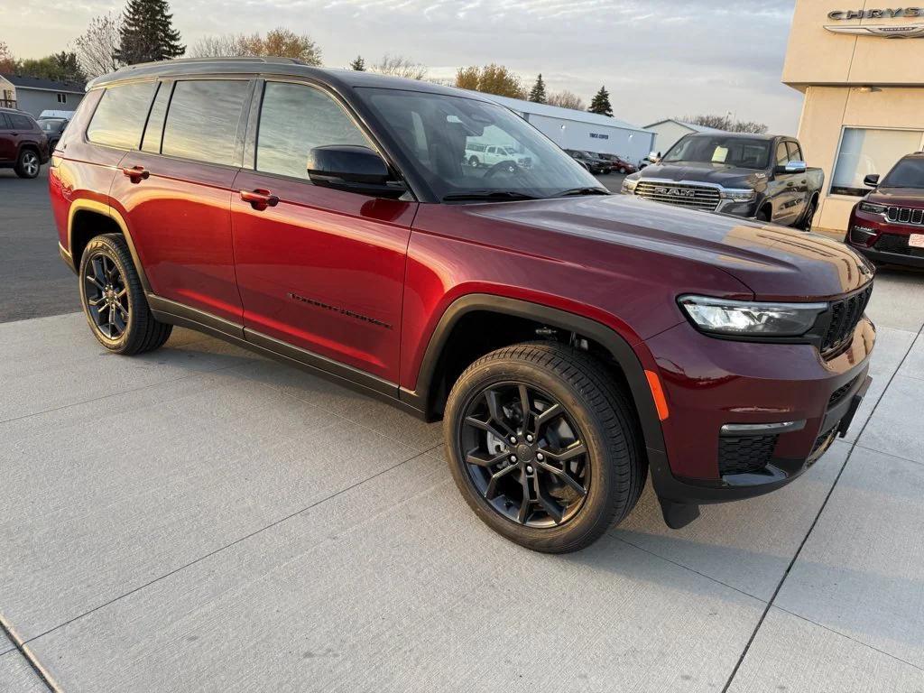 new 2025 Jeep Grand Cherokee L car, priced at $51,428