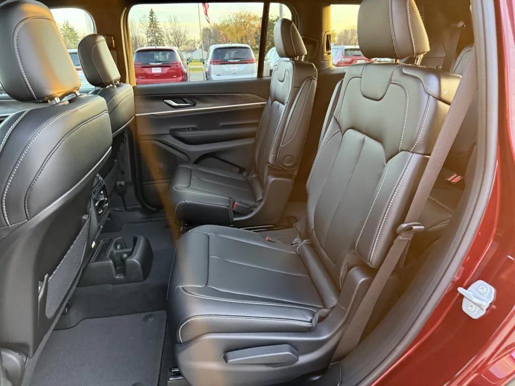 new 2025 Jeep Grand Cherokee L car, priced at $51,428