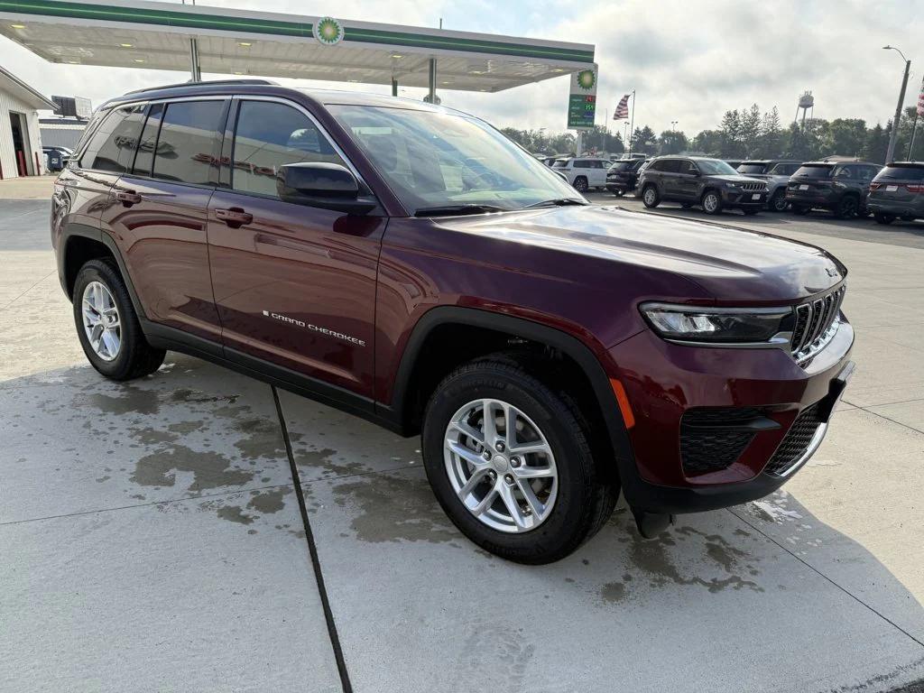 new 2025 Jeep Grand Cherokee car, priced at $40,552