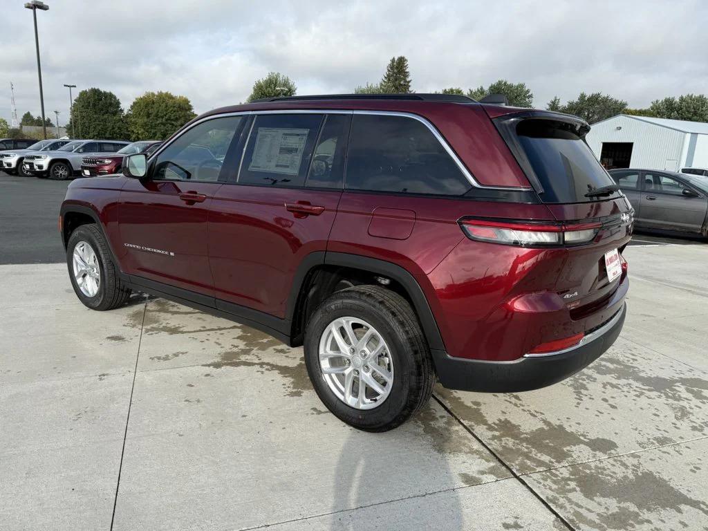 new 2025 Jeep Grand Cherokee car, priced at $40,552