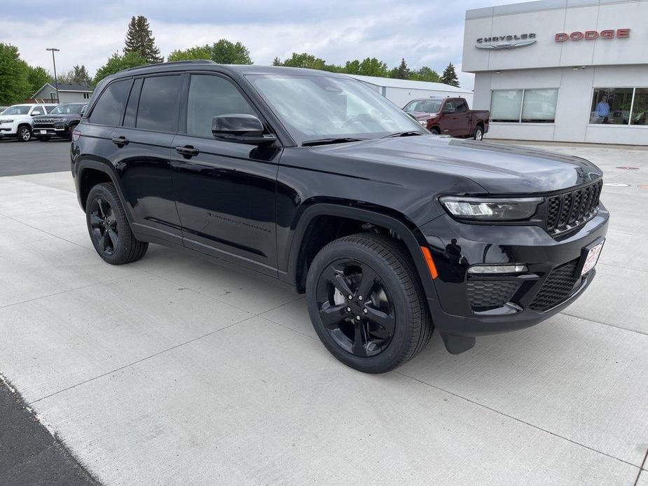 new 2024 Jeep Grand Cherokee car, priced at $52,095