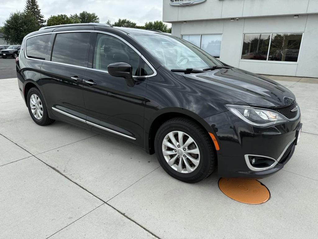 used 2019 Chrysler Pacifica car, priced at $11,990