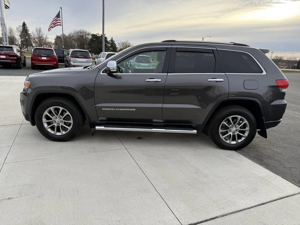 used 2015 Jeep Grand Cherokee car, priced at $15,990