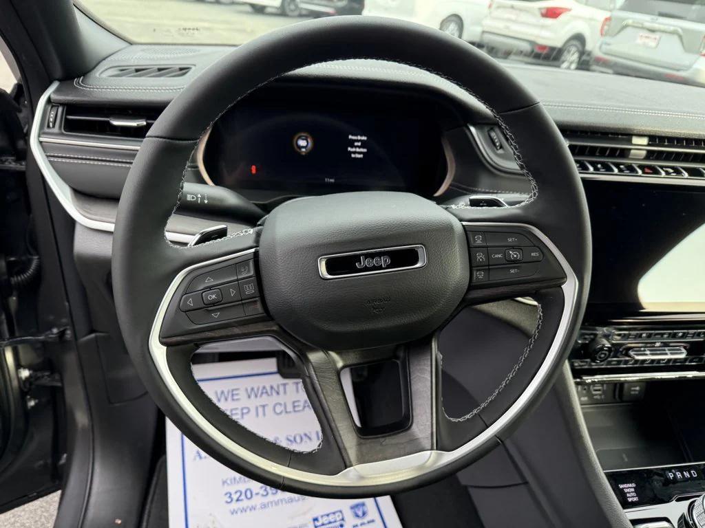 new 2025 Jeep Grand Cherokee car, priced at $48,909