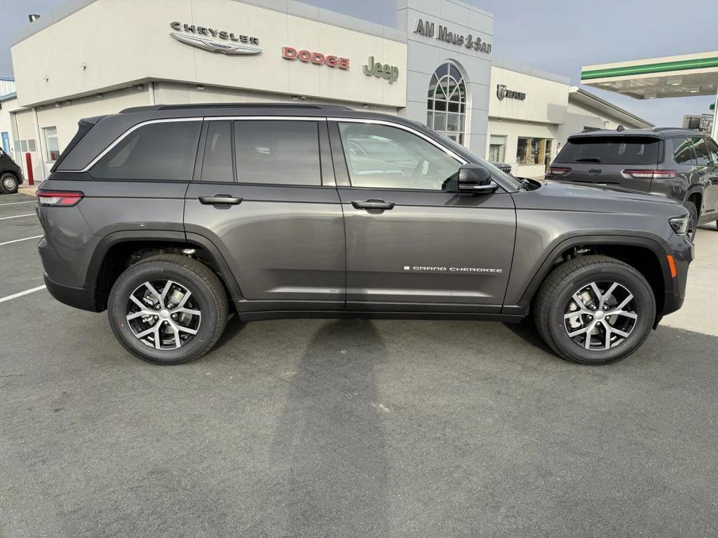 new 2025 Jeep Grand Cherokee car, priced at $48,909