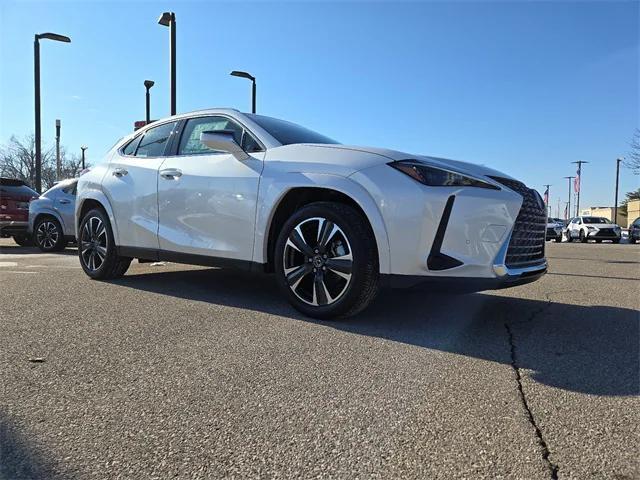 new 2025 Lexus UX 300h car, priced at $43,221