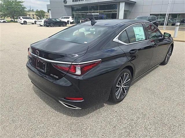 new 2025 Lexus ES 350 car, priced at $46,925