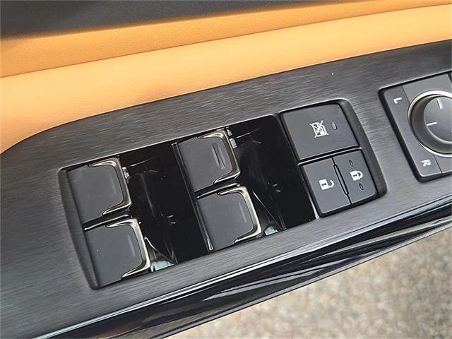 new 2025 Lexus ES 350 car, priced at $46,925
