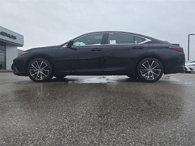 new 2025 Lexus ES 300h car, priced at $47,875