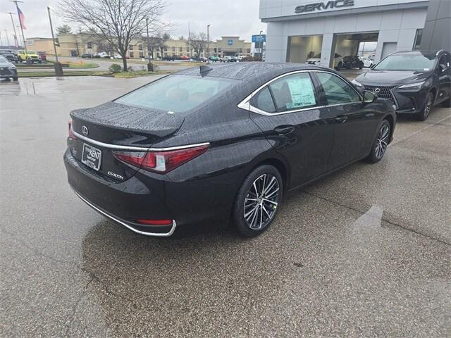 new 2025 Lexus ES 300h car, priced at $47,875