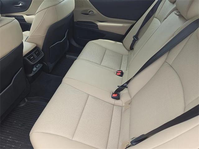 used 2020 Lexus ES 350 car, priced at $33,533