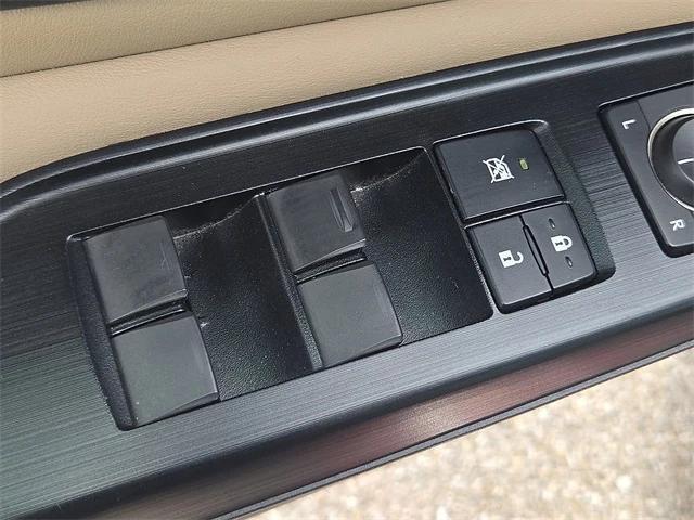 used 2020 Lexus ES 350 car, priced at $33,533