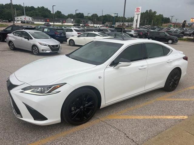 used 2022 Lexus ES 300h car, priced at $39,950