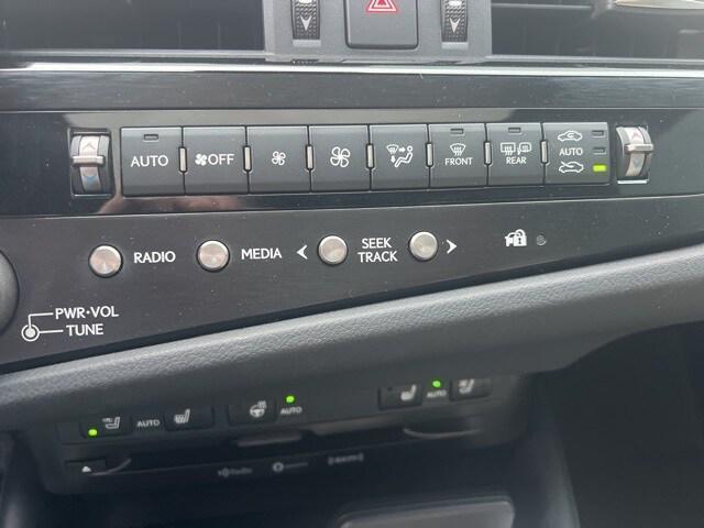 used 2022 Lexus ES 300h car, priced at $39,950