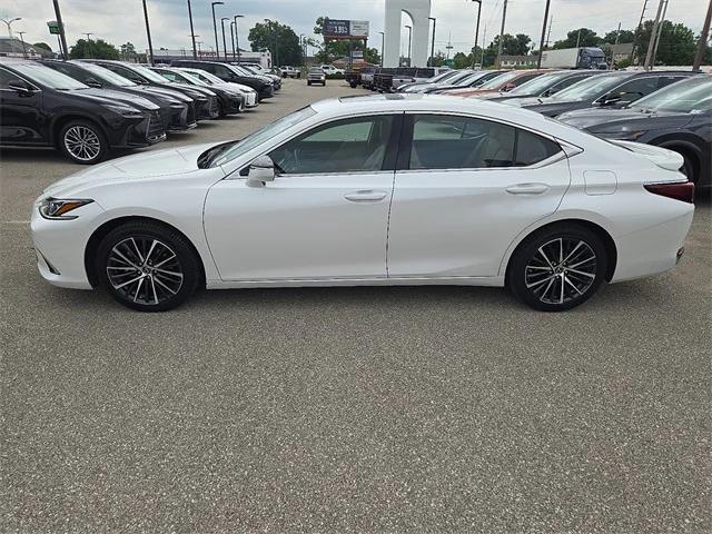 used 2024 Lexus ES 300h car, priced at $41,994