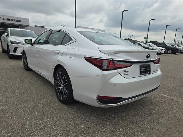 used 2024 Lexus ES 300h car, priced at $41,994