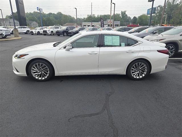 used 2023 Lexus ES 300h car, priced at $38,594