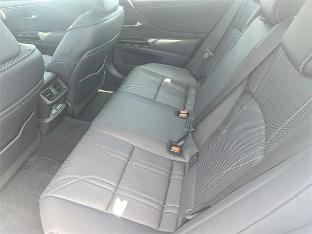 used 2023 Lexus ES 300h car, priced at $38,594