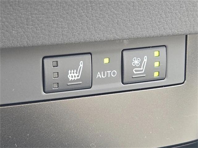 new 2025 Lexus ES 300h car, priced at $48,024
