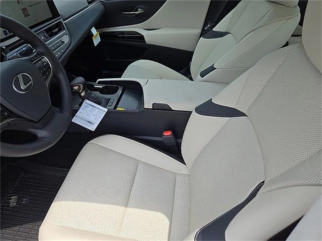 new 2025 Lexus ES 300h car, priced at $48,024
