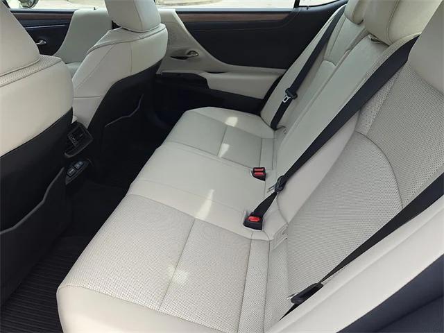 used 2024 Lexus ES 300h car, priced at $42,992