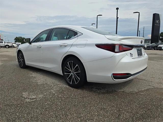 used 2024 Lexus ES 300h car, priced at $42,992