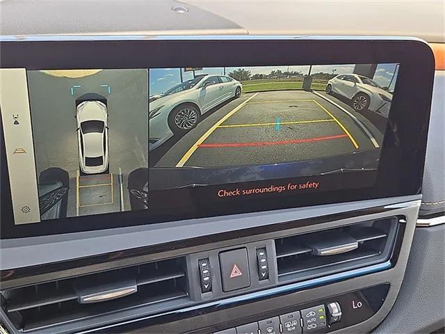 new 2025 Lexus ES 350 car, priced at $51,437