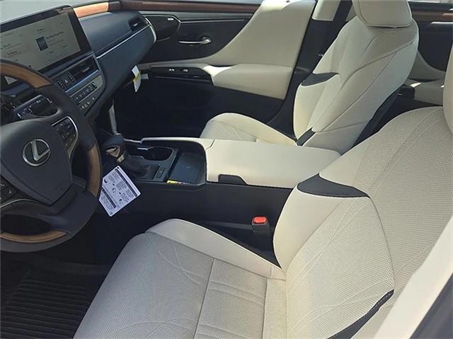 new 2025 Lexus ES 350 car, priced at $53,767