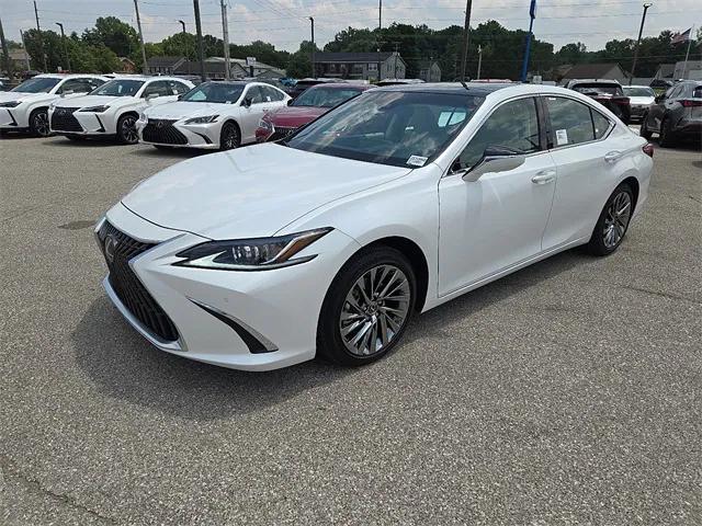 new 2025 Lexus ES 350 car, priced at $51,904