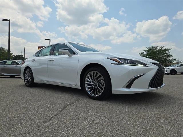 new 2025 Lexus ES 350 car, priced at $51,904
