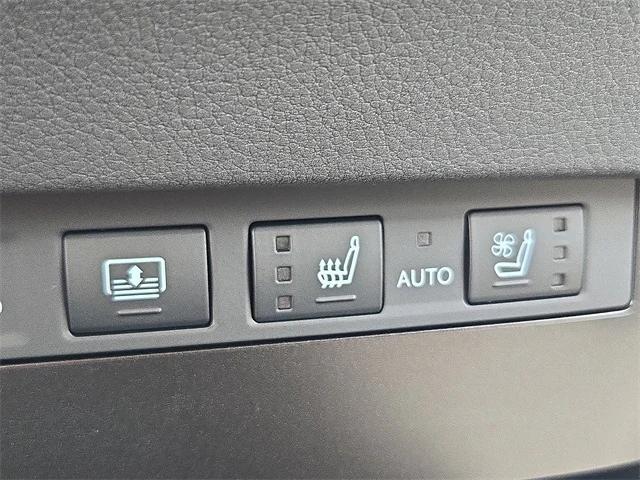 new 2025 Lexus ES 350 car, priced at $51,904