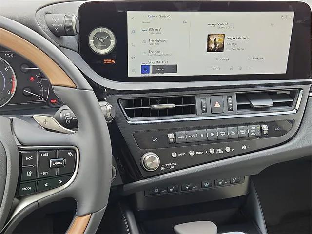 new 2025 Lexus ES 350 car, priced at $51,904