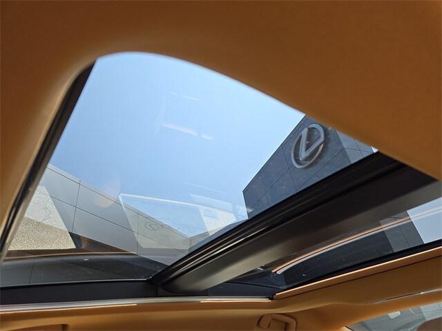 new 2025 Lexus ES 350 car, priced at $51,380