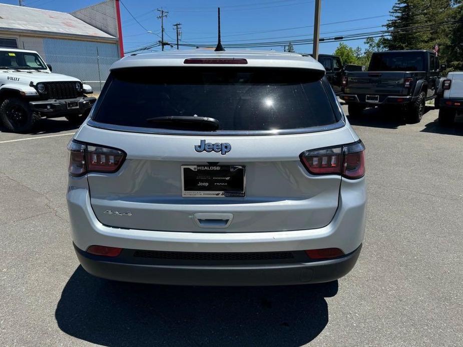 new 2024 Jeep Compass car, priced at $28,090