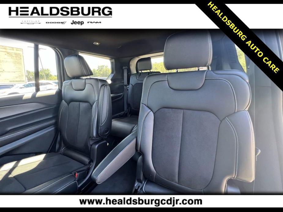 new 2024 Jeep Grand Cherokee L car, priced at $49,075